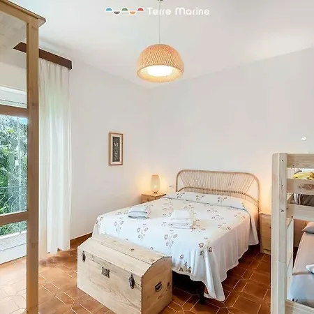 Maison Ro, Terremarine וילה