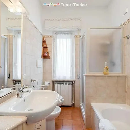 Maison Ro, Terremarine