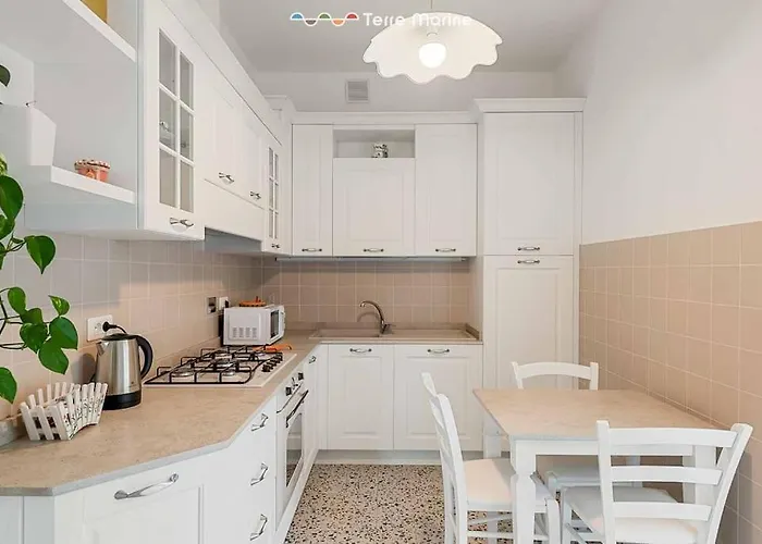 Maison Ro, Terremarine Villa Vezzola