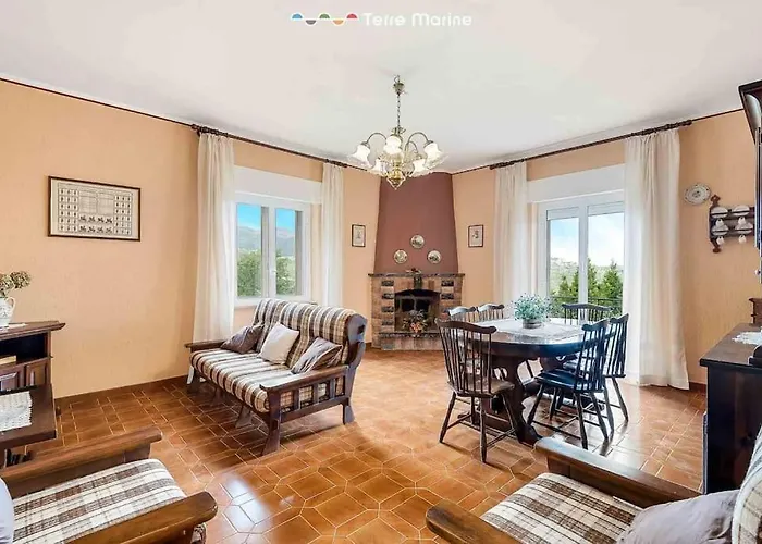 Maison Ro, Terremarine